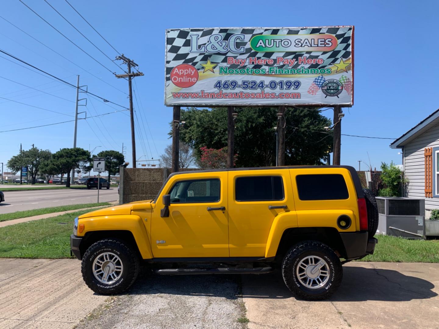 2007 Yellow Hummer H3 Adventure (5GTDN13E378) with an 3.7L L5 DOHC 20V engine, located at 1830 North Belt Line Road, Irving, TX, 75061, (469) 524-0199, 32.834373, -96.993584 - Photo#0